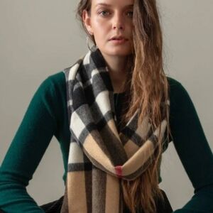 New Clara Clark Tan and Black Plaid Scarf